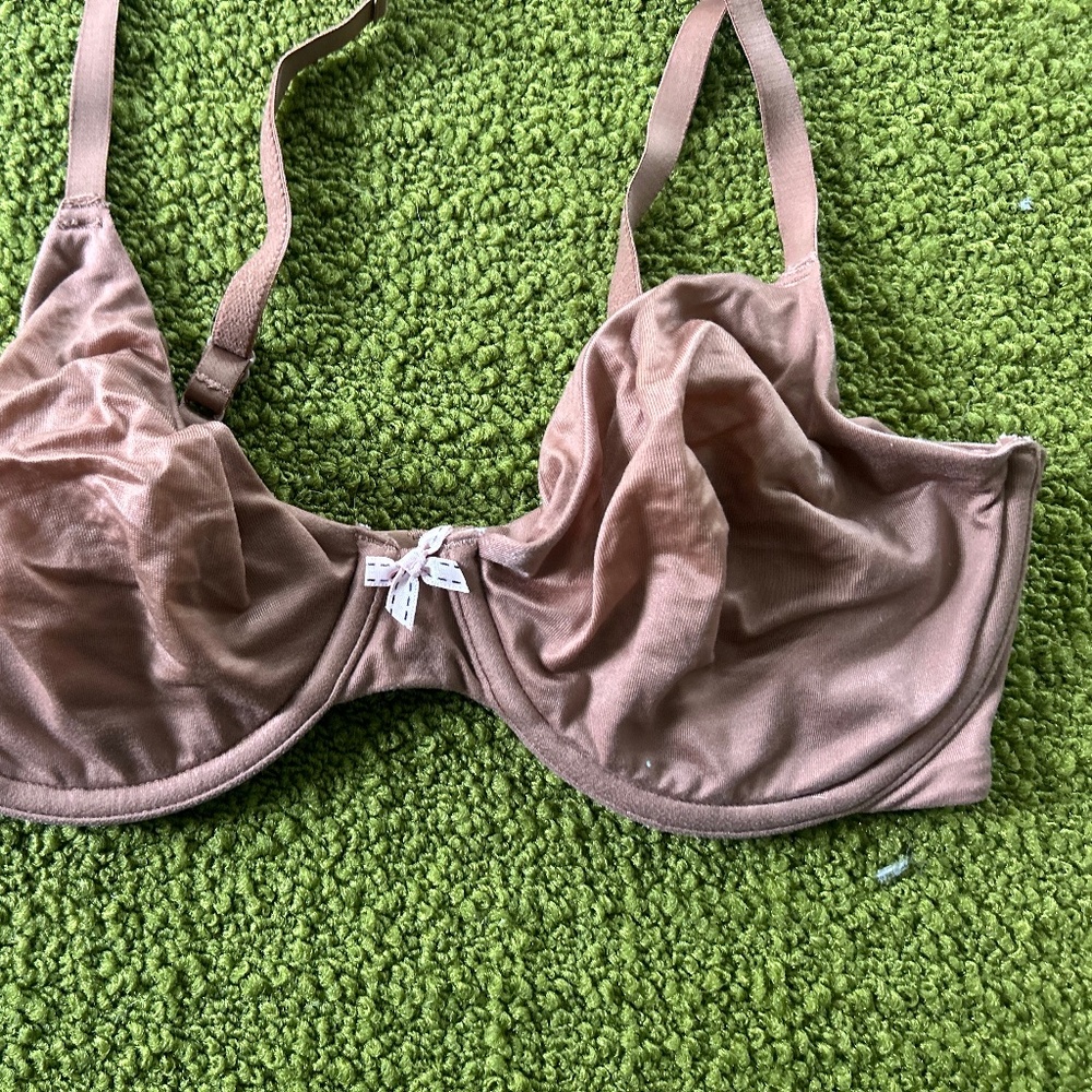 Betsey Johnson Unlined Underwire Nude/ Tan  Bra 32D
